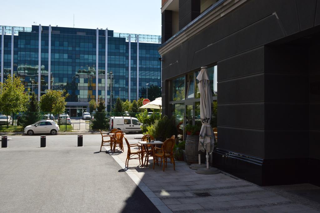 Apartment Mercedes Beograd Bagian luar foto